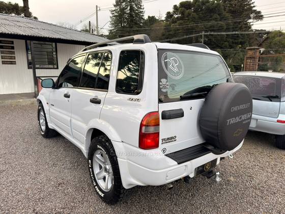 CHEVROLET TRACKER 2.0 4X4 8V TURBO INTERCOOLER DIESEL 4P MANUAL